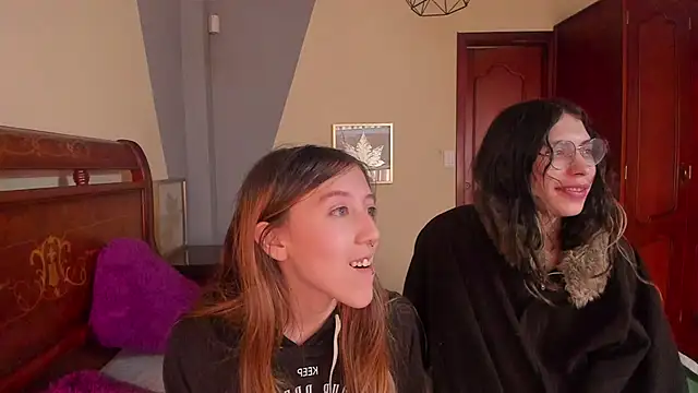 Briar_y_Blair live sex cam