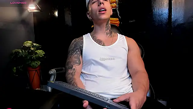 SalvatoreDmore's cam snapshot