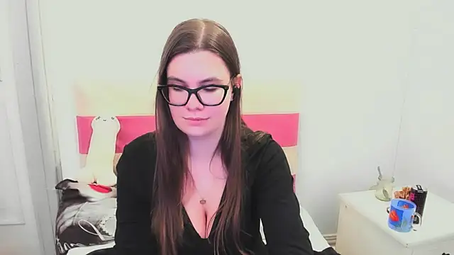 CarolineFlirt's cam snapshot