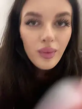 little_belucci's cam snapshot