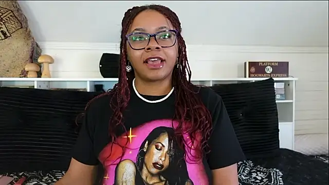 -khayaparker's cam snapshot