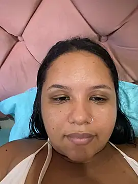 Bigostosa live sex cam