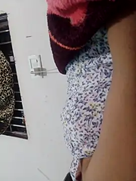 isha_sharma2002's cam snapshot