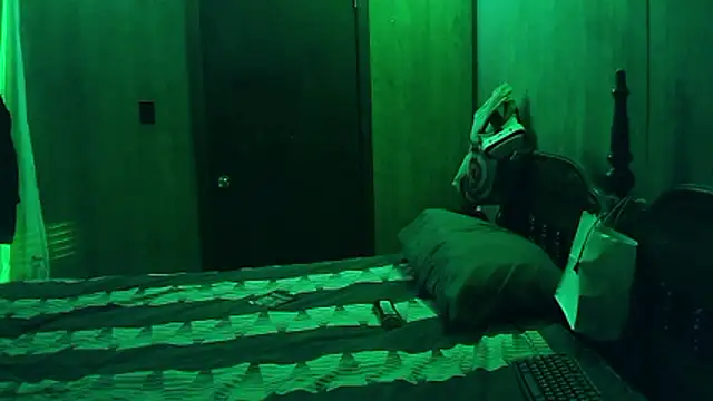 2damnfreaky's cam snapshot