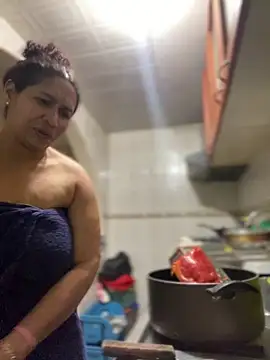 Carola-Ross live sex cam