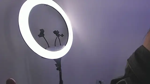 Charlotte_cowell_sub1_'s cam snapshot