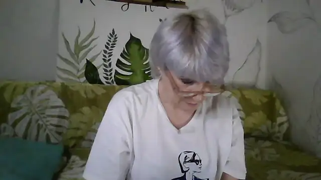 Catty_Lady's cam snapshot