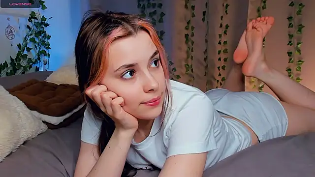 VedaSchulz's cam snapshot