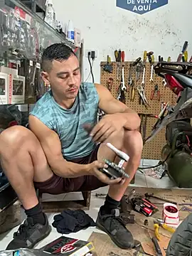 Paul22cm- live sex cam