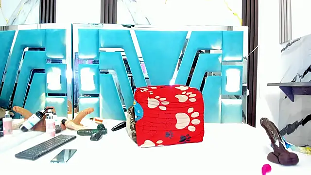 ebony_valentina's cam snapshot