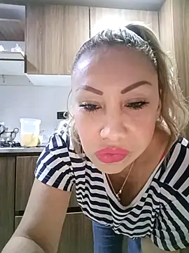 coral_smitth live sex cam