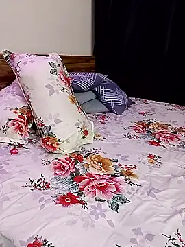 kaamuk_shweta live sex cam