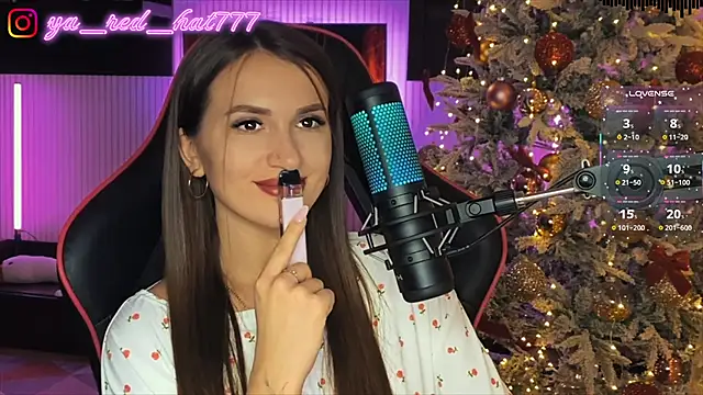 -RED_HAT-'s cam snapshot