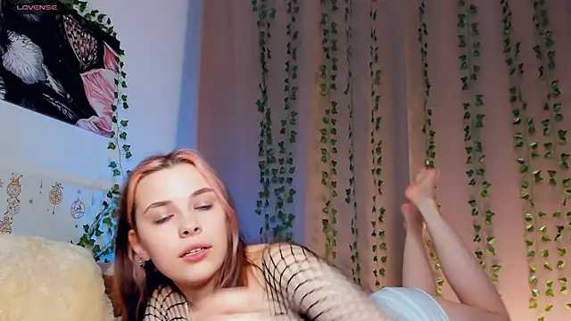 VedaSchulz's cam snapshot