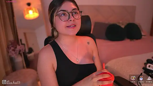 Lau_Bee live sex cam