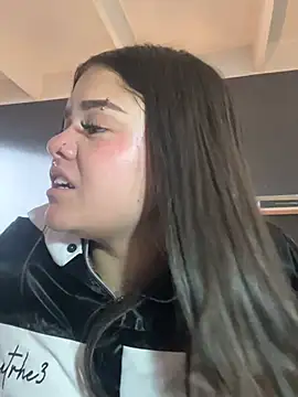 Camila_Duarte2's cam snapshot