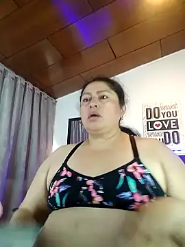 Keyla01_'s cam snapshot