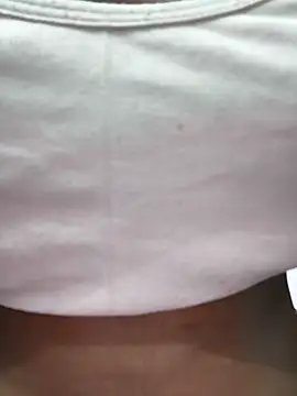 Noor-09-'s cam snapshot