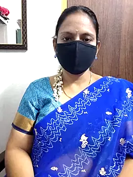 Queen-Neha's cam snapshot