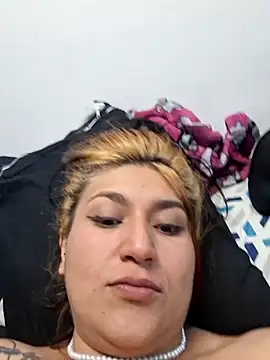 Magenta_Moon's cam snapshot