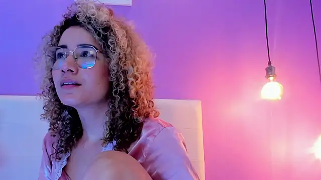 Charlotte11-11's cam snapshot