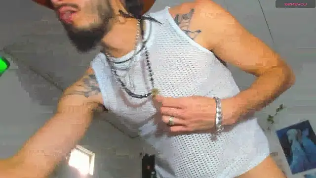 LovexJuxn_'s cam snapshot