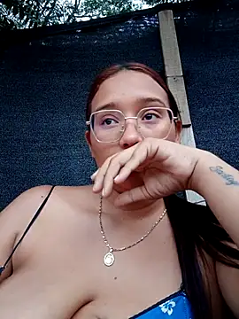 young_dairy01 live sex cam