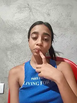 Zoe_Sweett18 live sex cam