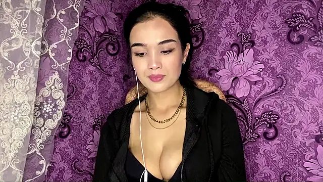 AylinBlush's cam snapshot