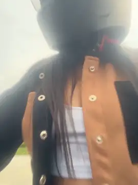 TaylorrHill's cam snapshot