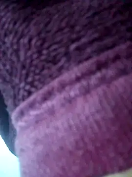 isha_sharma2002's cam snapshot