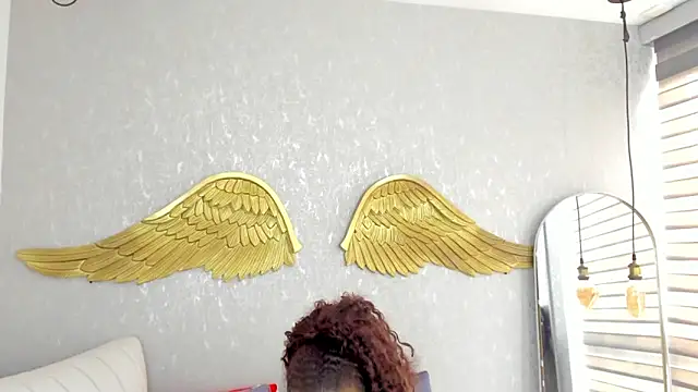 EmmaFerrary live sex cam