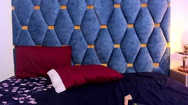 Sofia_ll live sex cam