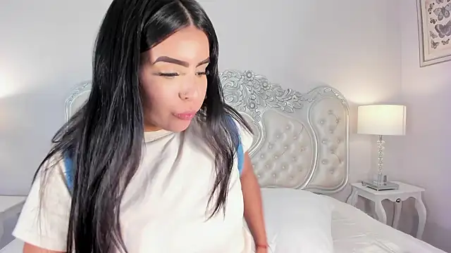 LovelyEyesx's cam snapshot