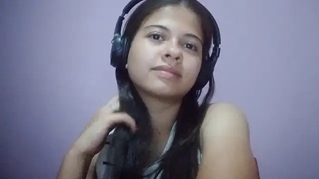 AuroraMacintosh live sex cam