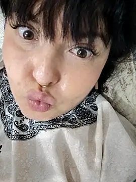 Divine_Pouvoir live sex cam