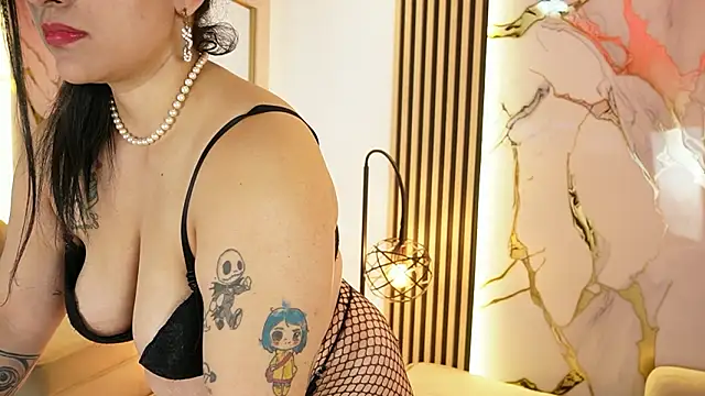 Emma_Walkerr_'s cam snapshot