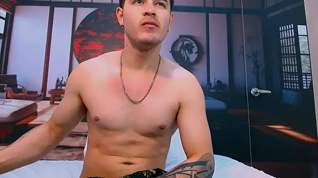 RayanLynxx live sex cam