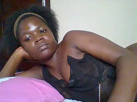 horny_ebonyy's cam snapshot