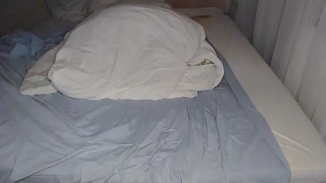 LoraPreston's cam snapshot