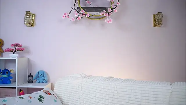 SunnivaCovil live sex cam