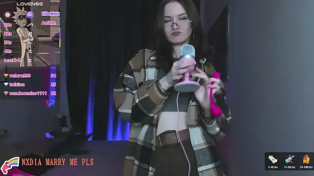 Dilara_xBaby's cam snapshot