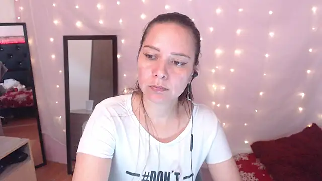 camila_delarosa's cam snapshot