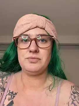 DaisyBlake's cam snapshot