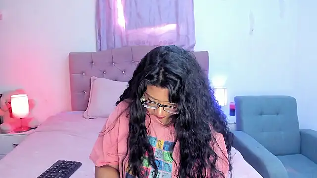 Latinabombsheell's cam snapshot