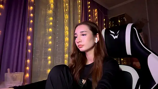 HollyPaw's cam snapshot