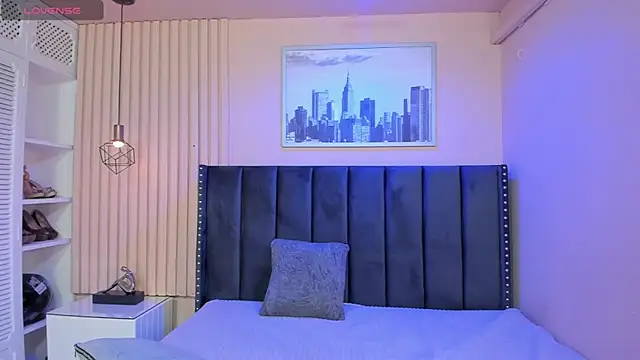 viiolett_lee's cam snapshot