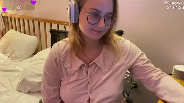 JacyWinslat's cam snapshot