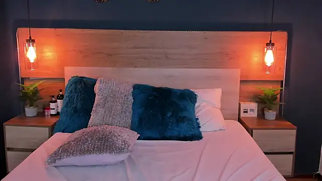 SusanAdams1's cam snapshot