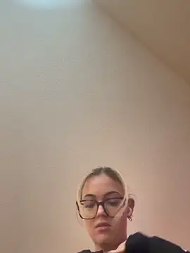 zoeypink live sex cam